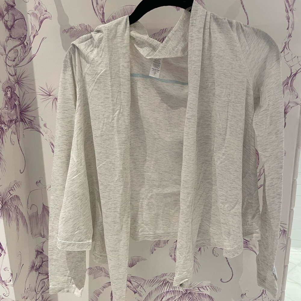 Aviva work out jacket! CAN BE WORN SO MANY DIFFERENT WAYS!!!